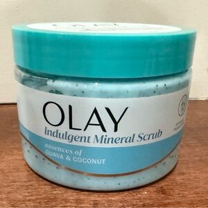 NWT OLAY Indulgent Mineral Scrub in essence in guava and coconut